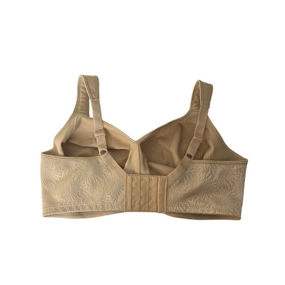 Playtex Womens 18 Hour Beige Bra 40DDD Wireless Comfort Nylon/Spandex Supportive - Picture 2 of 3